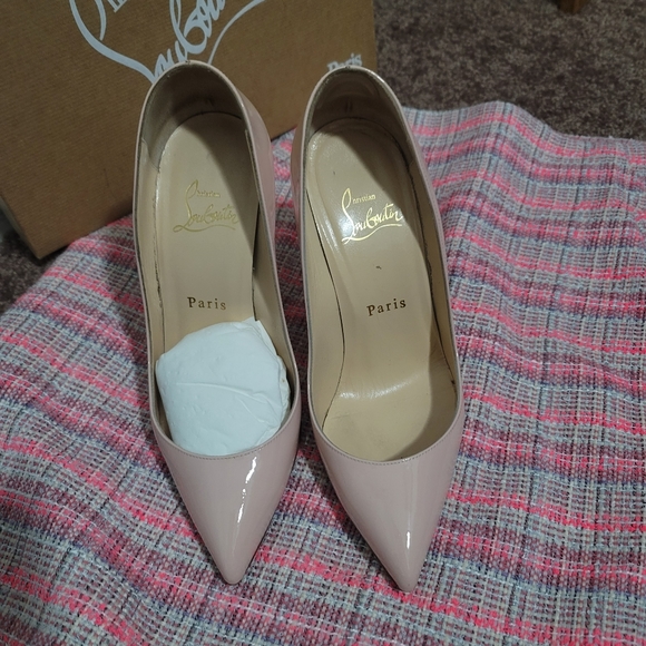 Pigalle Follies, vibram soles professionally done. - Picture 4 of 6